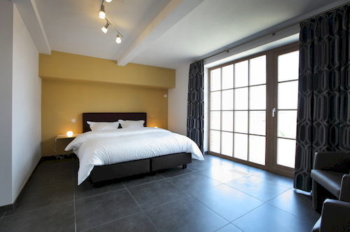 Couette-café Back2front 3*